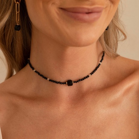 Naszyjnik typu choker...